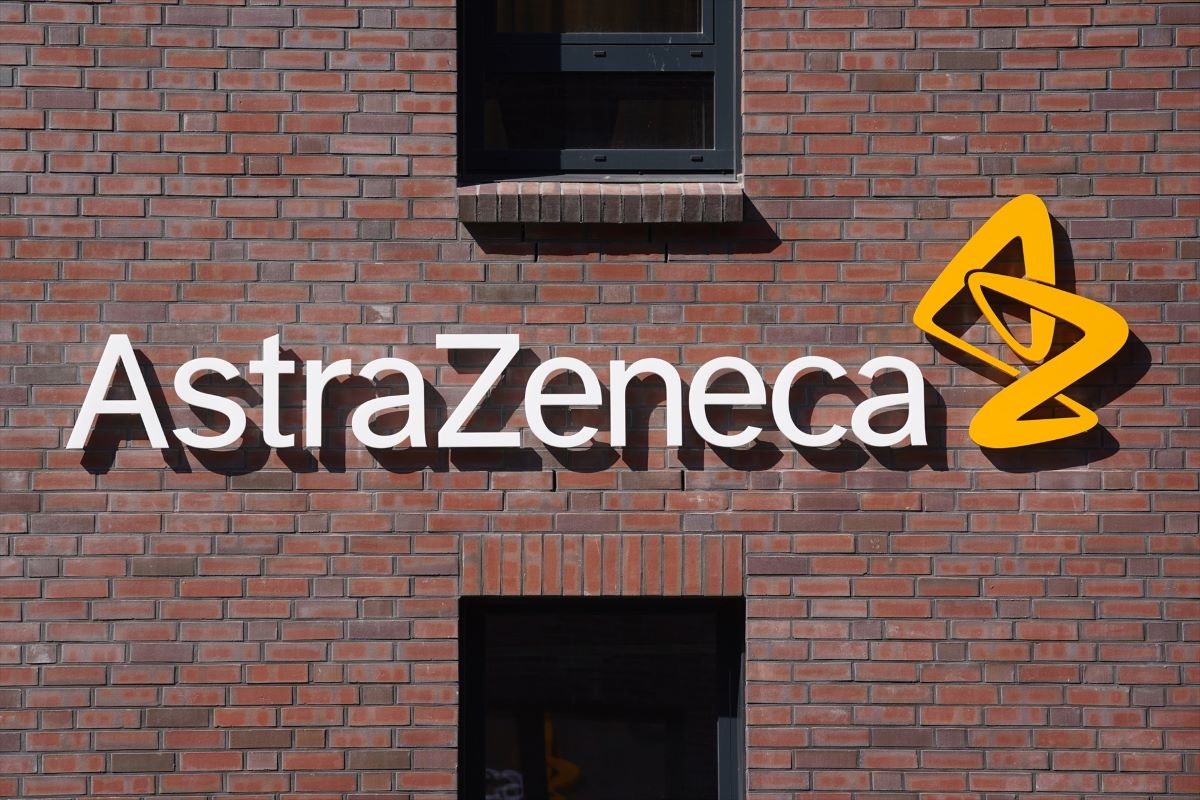 Astrazeneca y Amolyot