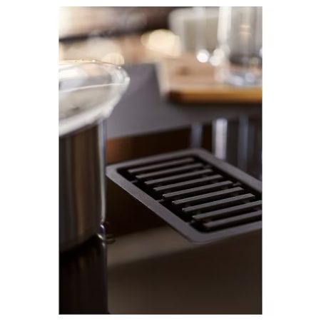 Ikea termina con las campanas extractoras de la cocina gracias a este gran invento 1 Merca2.es fordelaktig placa induccion extractor integrado ikea 700 negro 1254817 ph178880 s5 Merca2.es