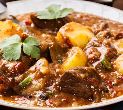 Costilla de cerdo guisada con cerveza y pimientos 1 Merca2.es interior receta costillas Merca2.es