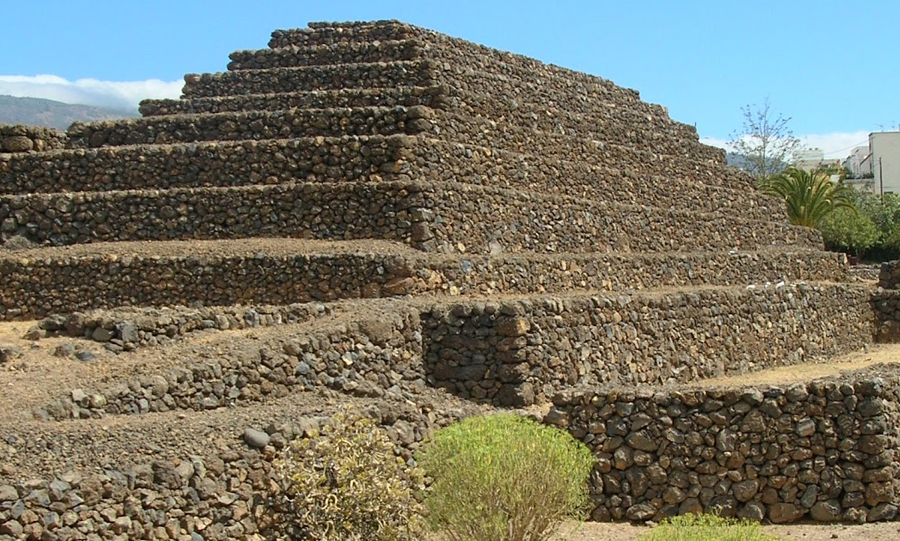 IMPACTO EN LA COMUNIDAD LOCAL Y EL TURISMO