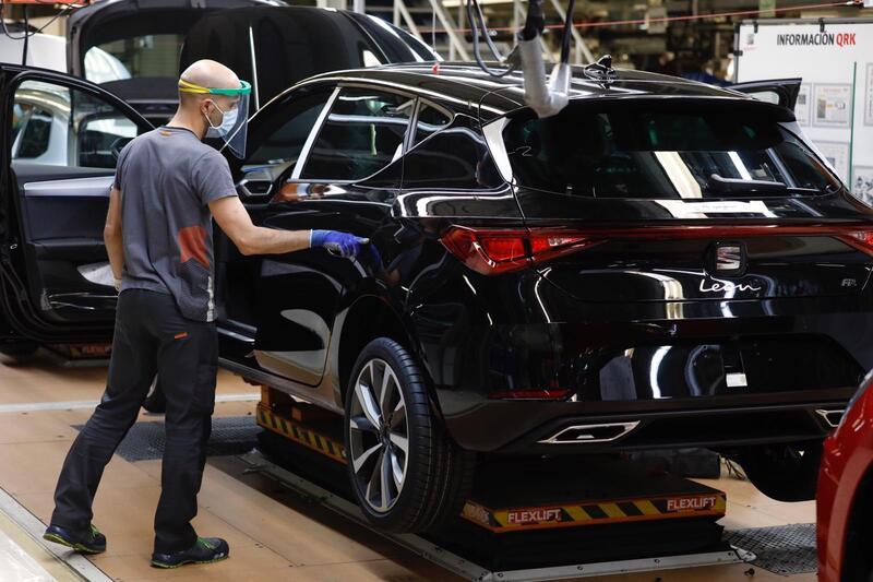 El PMI manufacturero de España ronda máximos de 20 meses El PMI manufacturero de España ronda máximos de 20 meses