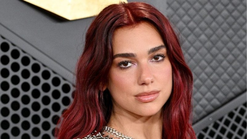 Dua Lipa sorprende con un concierto privado en México tras cerrar su gira mundial 1 Merca2.es Fans desenmascaran a Dua Lipa en Barcelona con video viral de sus tatuajes