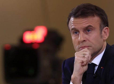Emmanuel-Macron-jpg El salto fallido de un francés frente a Macron que se convirtió en viral