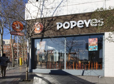 Popeyes repercute positivamente en los ingresos de la dueña de Burger King