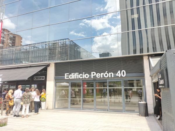 Mapfre confía a Savills la comercialización de Perón 40, un edificio de oficinas y espacio flex en AZCA 1 Merca2.es Peron 40 Merca2.es