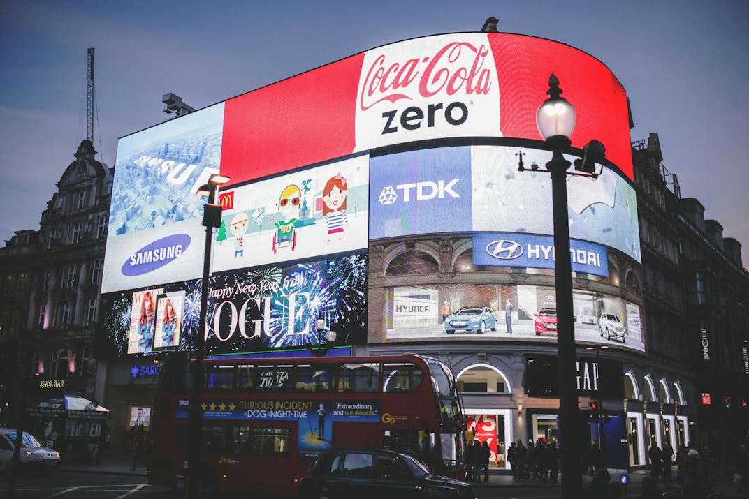 Los vientos comerciales soplan a favor de Atresmedia, Mediaset, Vocento y Prisa Los vientos comerciales soplan a favor de Atresmedia, Mediaset, Vocento y Prisa
