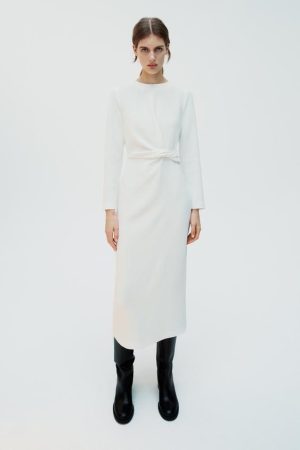 VESTIDO MIDI CREPE NUDO