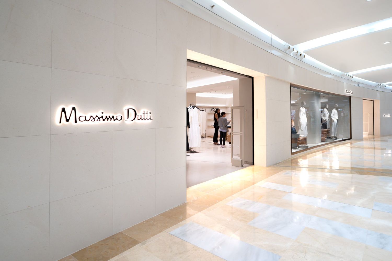 Viste mejor que nadie esta primavera con estos looks especiales de Massimo Dutti Viste mejor que nadie esta primavera con estos looks especiales de Massimo Dutti