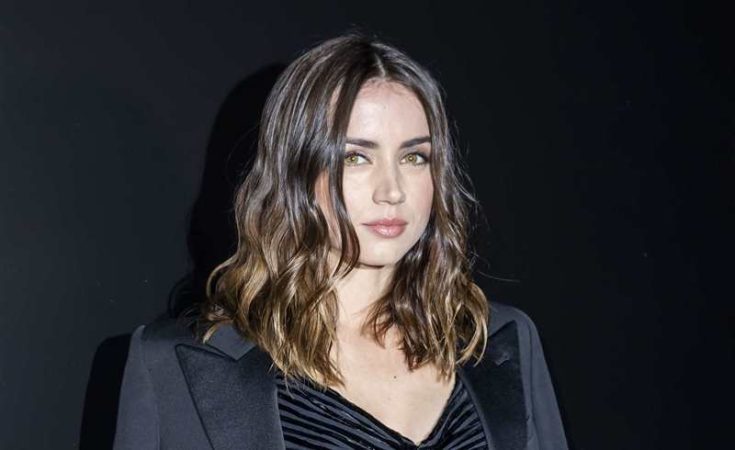 Ana de Armas brilla en la Fórmula 1 tras su ruptura con Tom Cruise 1 Merca2.es Ana de Armas en el ojo del huracán, fans la llevan a corte por la razón más absurda (publicidad engañosa)