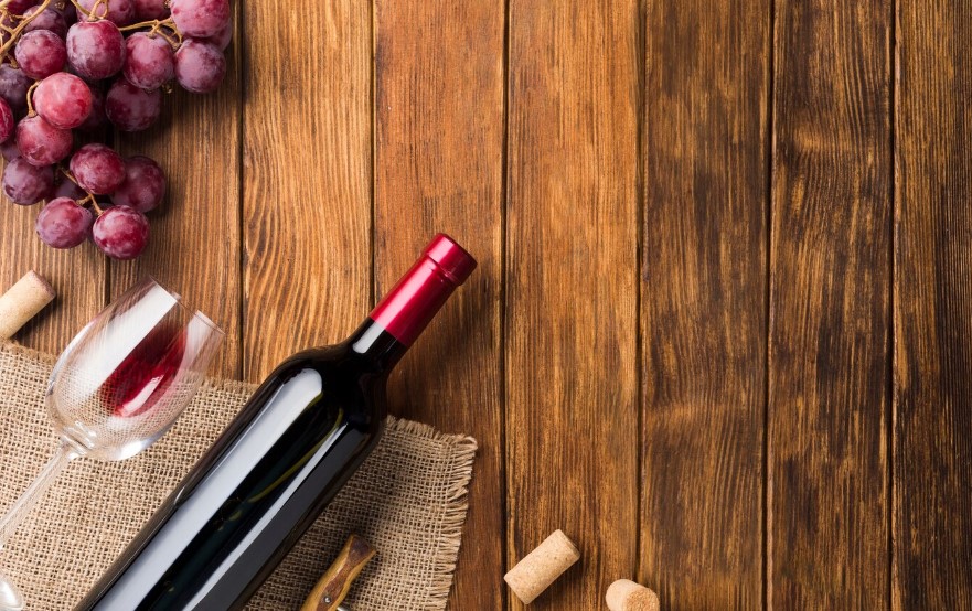 botella vino Le cambió la etiqueta a un vino de 3 euros y ganó una competencia de vinos de lujo