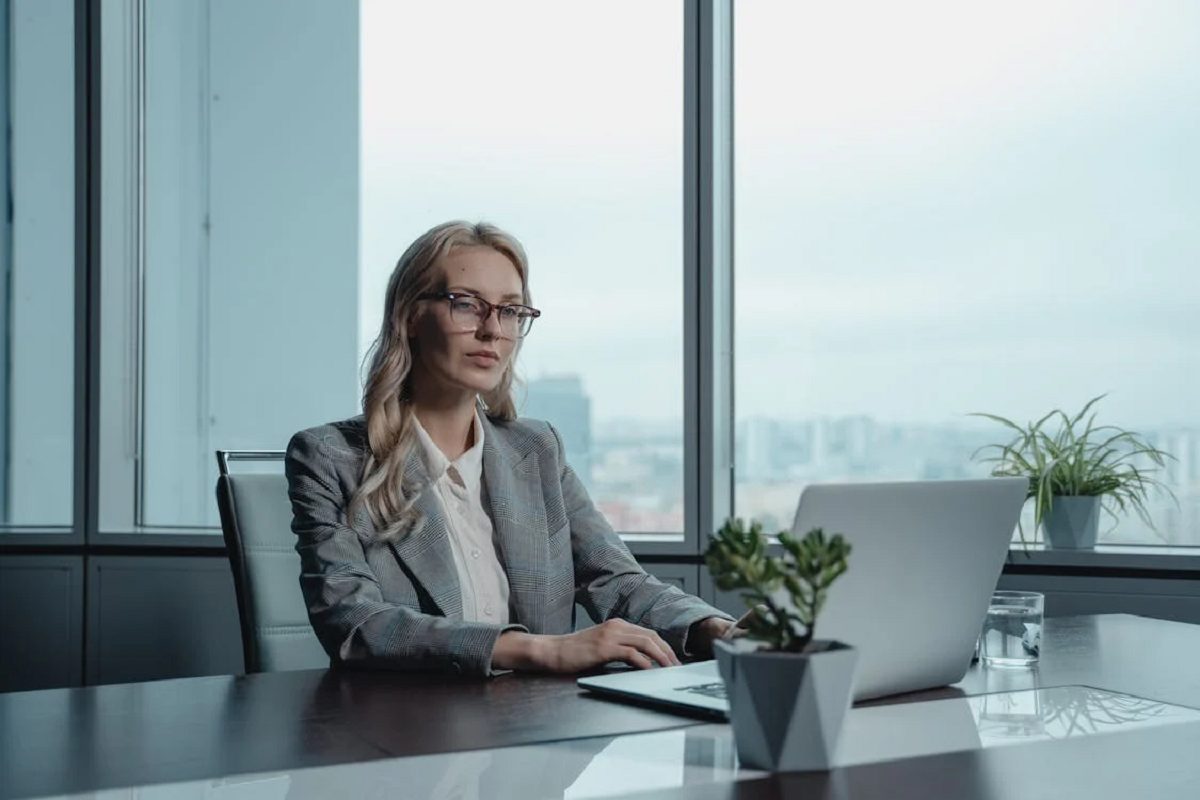 ¿Cuáles son las funciones de un director de ventas o director comercial? ¿Cuáles son las funciones de un director de ventas o director comercial?