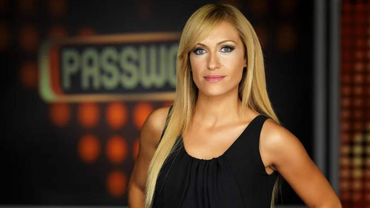 Luján Argüelles repesca dos viejos éxitos de la televisión