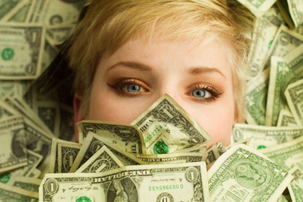 El futuro de Bitcoin: ¿Qué impulsa la predicción de Standard Chartered? 2 Merca2.es Otros analistas dan su opinión sobre el destino del Bitcoin