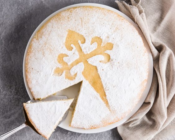 Atrévete con la receta original de tarta de Santiago y estas 2 variaciones creativas del postre 1 Merca2.es tarta de santiago Merca2.es