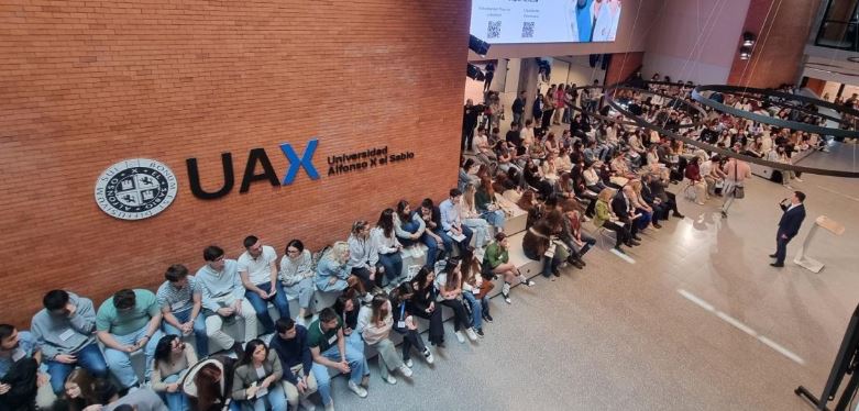 UAX cierra su ciclo de ferias de empleo con casi un centenar de empresas participantes