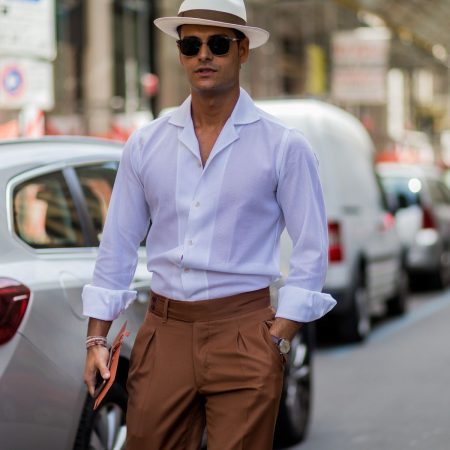 Origen histórico de la diferencia en los botones de las camisas