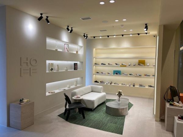 Munich y Hoff, las grandes olvidadas que sacan provecho de la caída de Nike y Adidas 31 Merca2.es Establecimiento Hoff