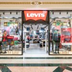 Los aranceles no frenan a Levi’s: crecimiento sólido, márgenes récord y previsiones al alza para 2026