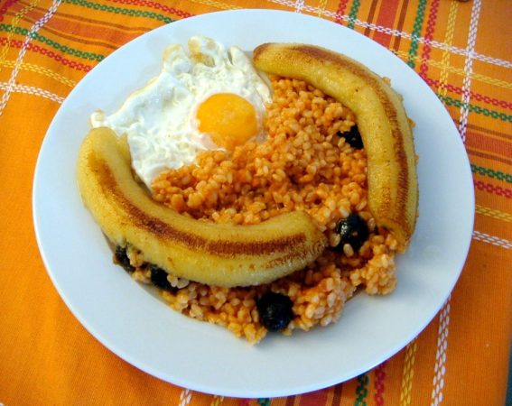 El truco para hacer un arroz a la cubana de categoría superior 21 Merca2.es Arroz a la cubana Merca2.es