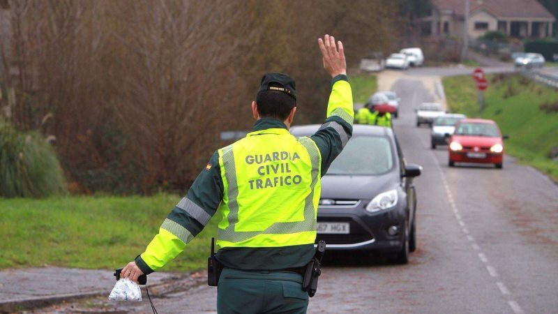 Notición de la DGT: ya es posible circular a 150 sin que te multen 41 Merca2.es Asi seran los controles de carretera de la Guardia Civil a partir de ahora 11 Merca2.es