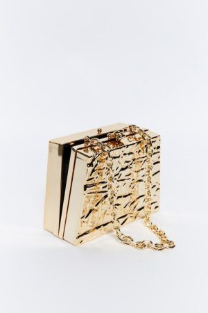 CAJA TRAPECIO LABRADA