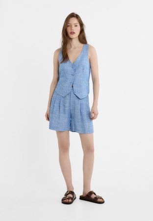 CHALECO CORTO CON LINO Y BERMUDA FLUIDA PLIEGUES CON LINO