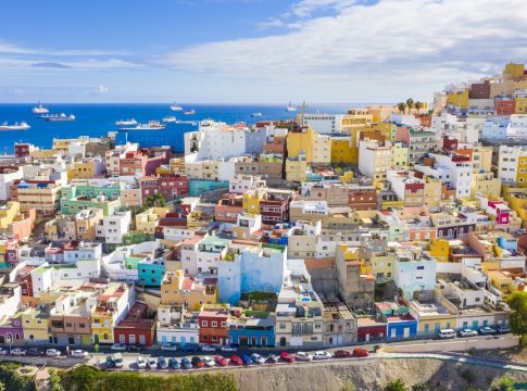DEST_CANARY-ISLANDS_GRAN-CANARIA_LAS-PALMAS_GettyImages-1315711348_Universal_Within_usage_period_88810-2
