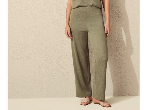 Lidl tiene el pantalón más fresquito para estar por casa este verano 15 Merca2.es Pantalón de pernera ancha para mujer