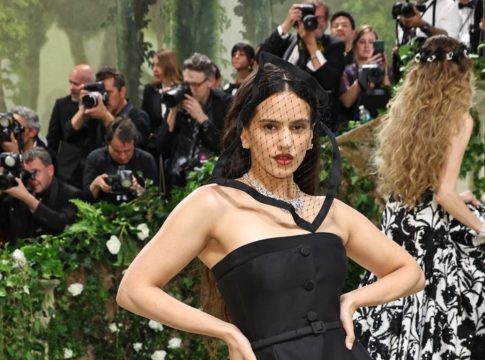 Rosalía-Solitaria-jpg Rosalía, en solitario, nos vuelve a dejar con las ganas