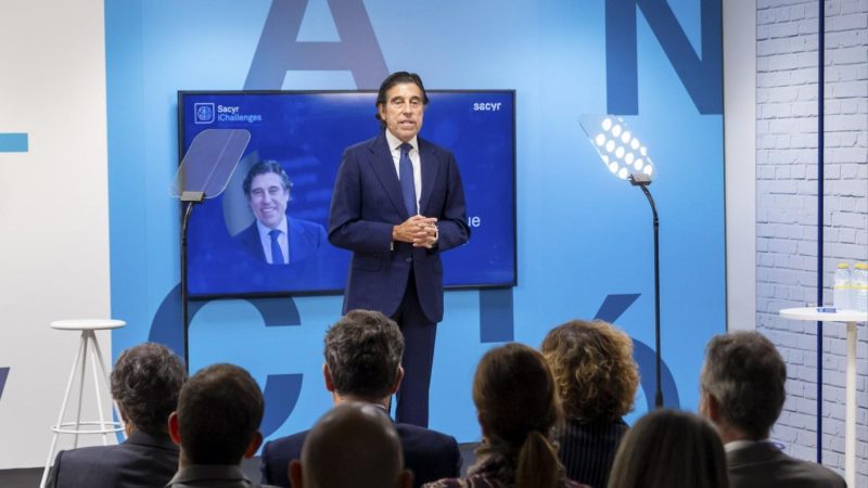 Sacyr se aleja de máximos tras la ampliación de capital para financiar su crecimiento 1 Merca2.es Sacyr. Manuel Manrique presidente Merca2.es