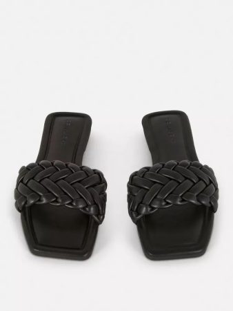 Primark relanza un verano más sus sandalias más deseadas 55 Merca2.es Sandalias de piel sintética con tira tejida