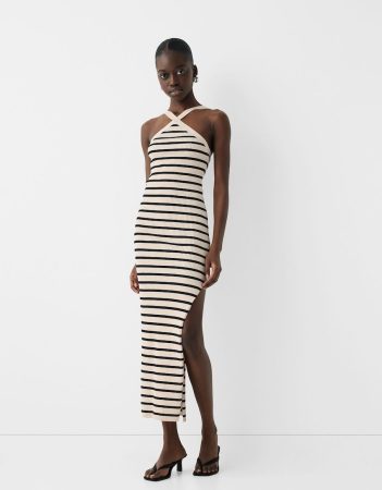 Vestido midi cuello triangular