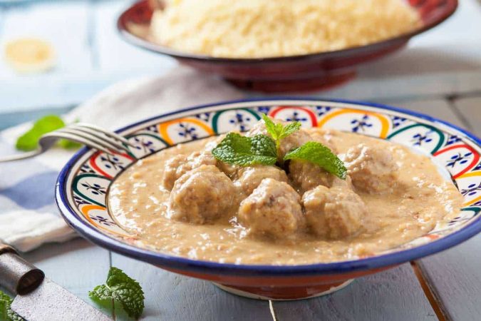 albondigas con irresistible salsa de almendras Merca2.es