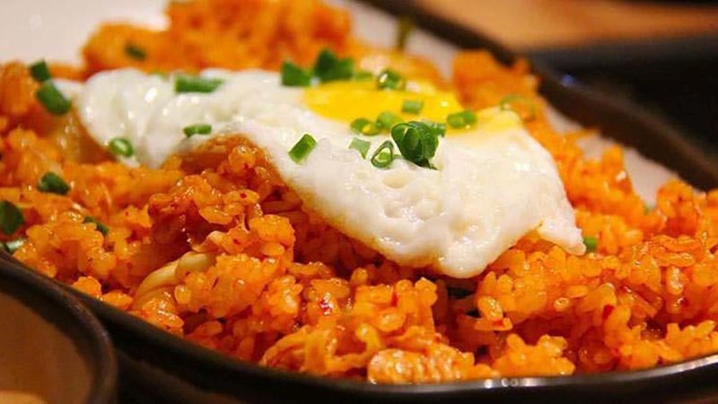 El truco para hacer un arroz a la cubana de categoría superior 23 Merca2.es arroz a la cubana bn Merca2.es