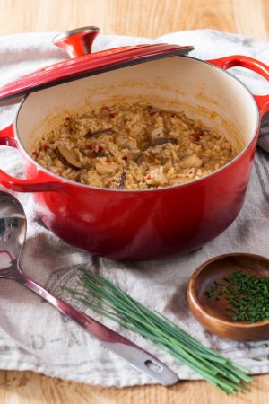 La receta de arroz meloso que puedes hacer en 30 minutos y siempre queda bien 9 Merca2.es arroz caldoso de secreto iberico 3 1100x1650 1 Merca2.es