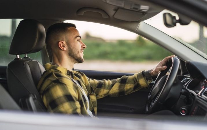 Descubre la edad de cualquier coche con este truco 1 Merca2.es Descubre la edad de cualquier coche con este truco