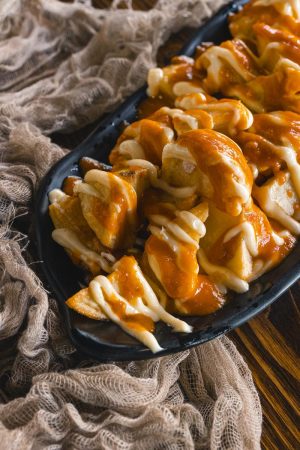 close up of traditional spanish patatas bravas ba 2022 12 30 01 09 38 utc Merca2.es