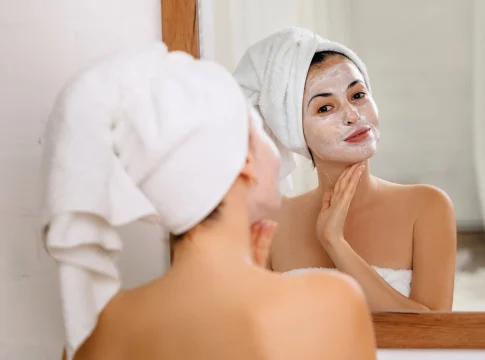 como-hacer-crema-de-arroz Está es la receta viral que promete aclarar tu rostro en solo 2 semanas