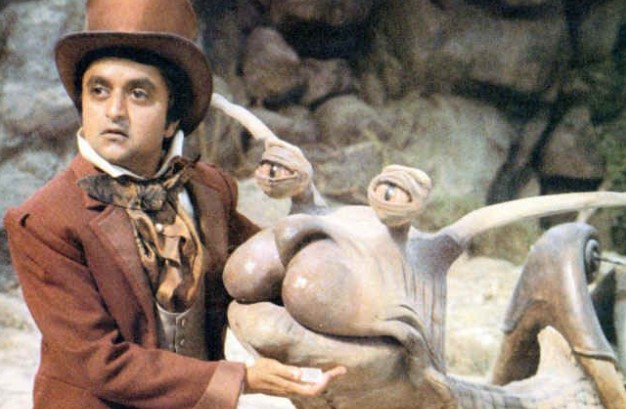 El actor que desafió los límites con 3 mil personajes en una película de Tim Burton 1 Merca2.es El actor que desafió los límites con 3 mil personajes en una película de Tim Burton