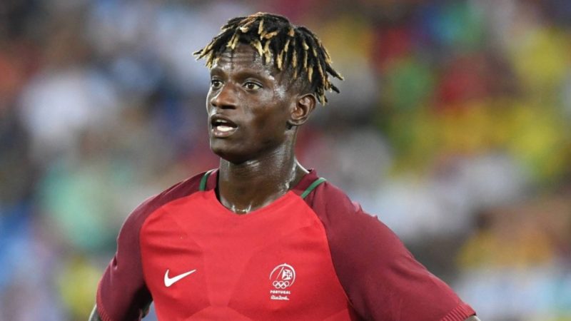 Ex del Barcelona en la cuerda floja con un escándalo que podría costarle su carrera 1 Merca2.es edgar ie Merca2.es