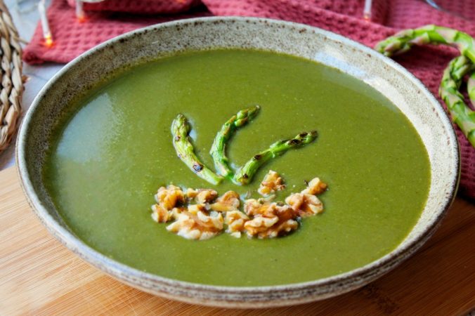 emplatado final de la crema de verduras Merca2.es