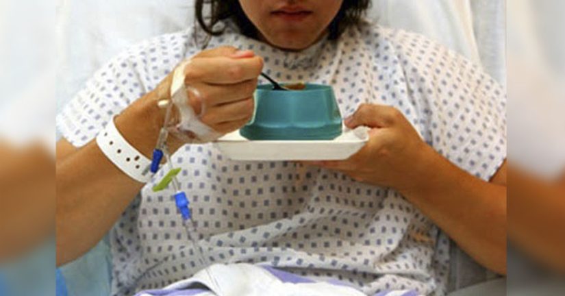 La razón por la que te dan gelatina en los hospitales 1 Merca2.es GELATINA HOSPITALARIA, UN POSTRE INESPERADO