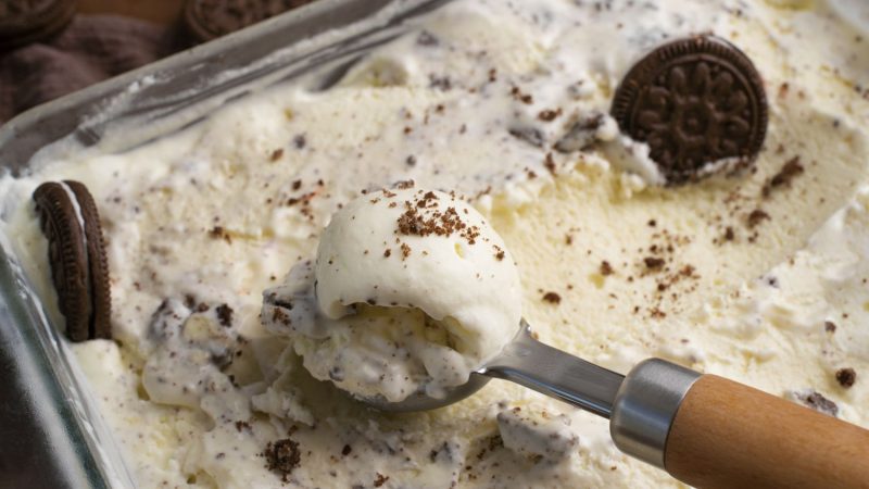 high angle delicious ice cream cookies Merca2.es