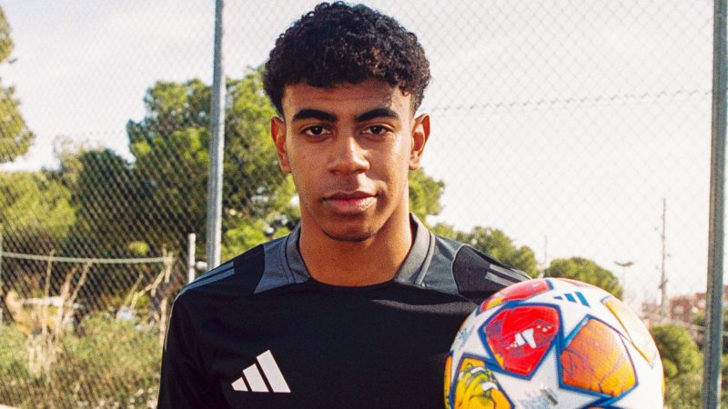 Adidas acelera su recuperación y podría superar previsiones en el tercer trimestre gracias al impulso de Nike 3 Merca2.es Lamine Yamal cambia Nike por Adidas: La astronómica cifra que le han pagado