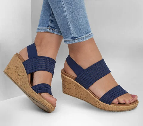 Decathlon rebaja significativamente las cuñas de Skechers más cómodas