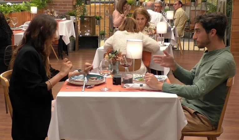 ‘First Dates’ sorprende a todos con esta inesperada sorpresa 11 Merca2.es 17175703255061 Merca2.es