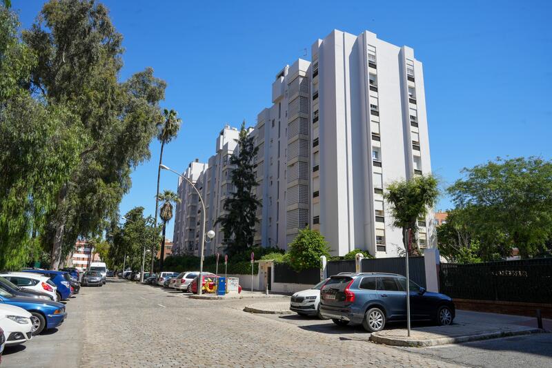 La oferta insuficiente y la posible bajada de tipos del BCE disparan el precio de la vivienda