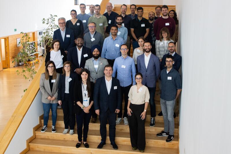 Alianza estratégica entre CIDETEC y Hyundai hacia vehículos eléctricos más eficientes, buscando nuevos materiales