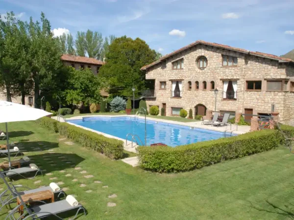 590952209 192814010 854x640 Merca2.es