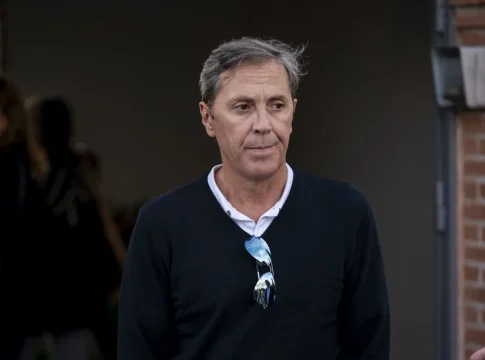 EuropaPress_5445283_periodista_paco_gonzalez_llegada_tanatorio_pozuelo_alarcon_17_septiembre cope